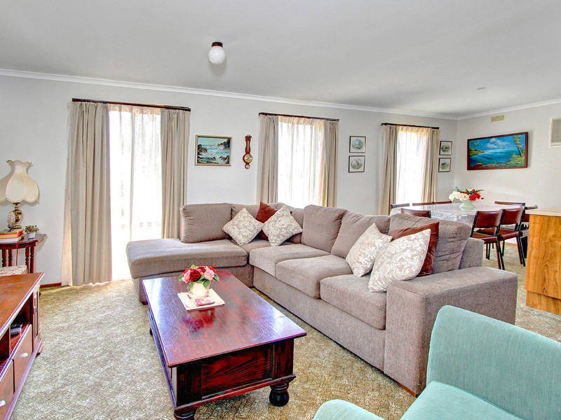 17 Corey Avenue, Dromana VIC 3936