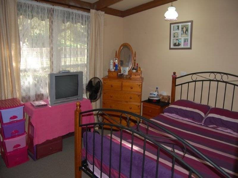 27 Fairhills Drive, Rye VIC 3941