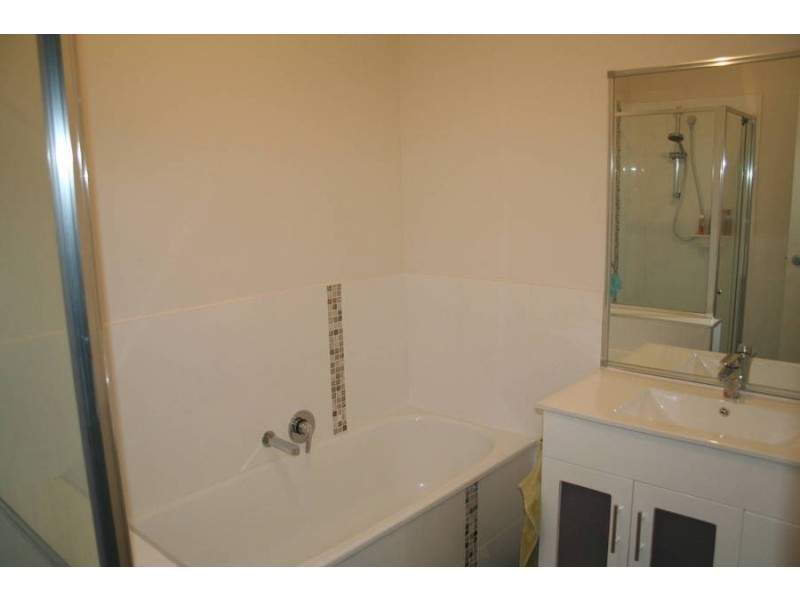 1 23 Grenville Grove, Rosebud West VIC 3940