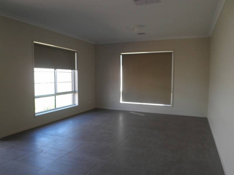 10  Merrijig Court, Kurunjang VIC 3337