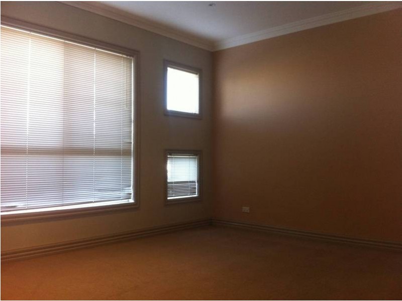 2/7 Lorraine Court, Hillside VIC 3037