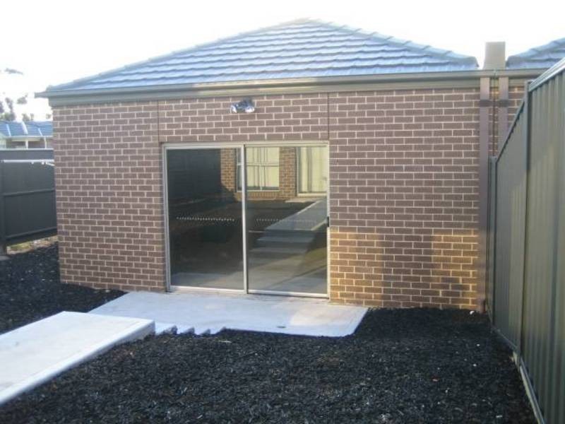 108 Cairnlea Drive, Cairnlea VIC 3023