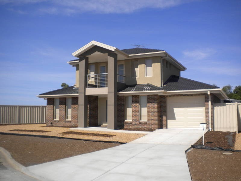 91 Victoria Road/Darlington Grove, Sydenham VIC 3037