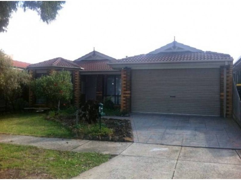 8 Penlow Court, Hillside VIC 3037