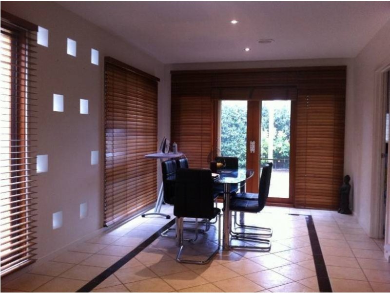 26 Ruben Drive, Sydenham VIC 3037