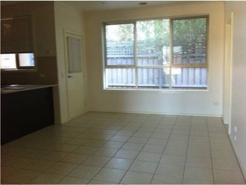 8/11 Trickey Avenue, Sydenham VIC 3037