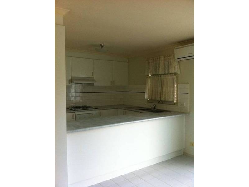 20  Village Avenue, Taylors Lakes VIC 3038