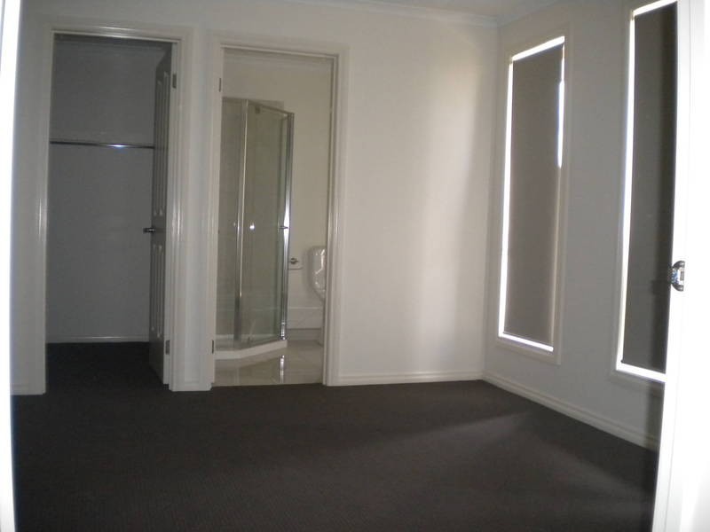 93 Victoria Road, Sydenham VIC 3037