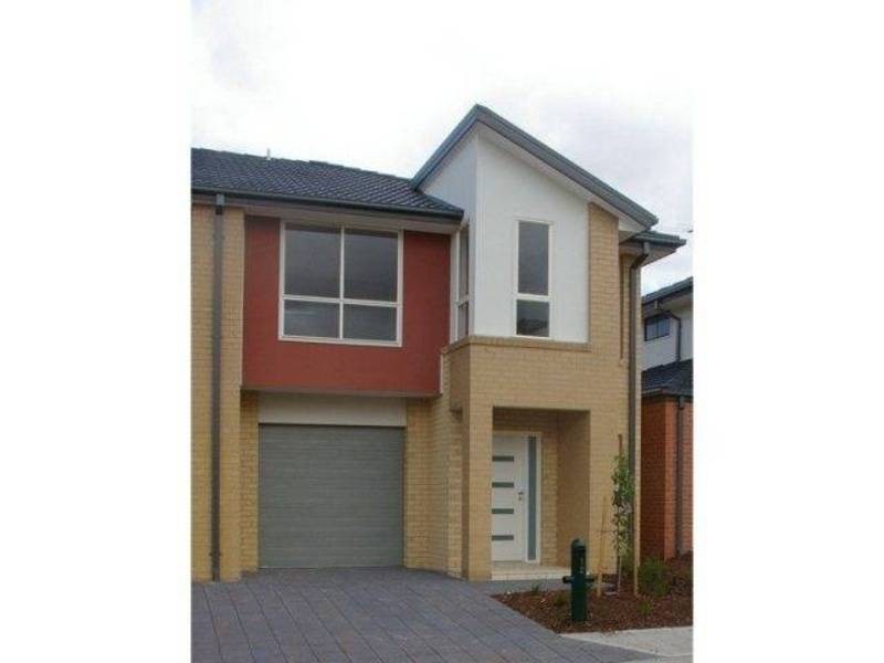 13 Eloura Circuit, Taylors Hill VIC 3037