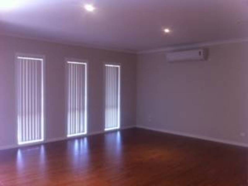 19 Chittenup Bend, Sydenham VIC 3037