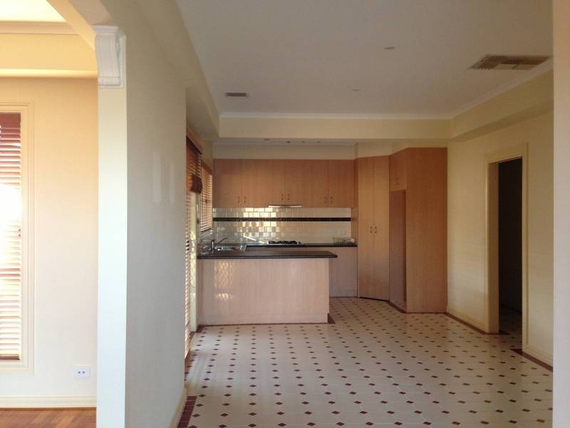 2 Hannah Avenue, Hillside VIC 3037