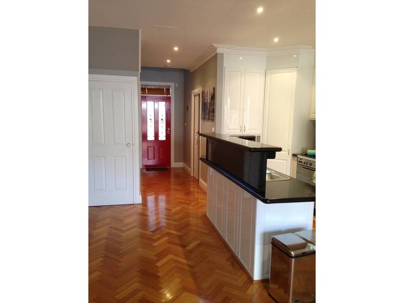 16 McCubbin Drive, Taylors Lakes VIC 3038
