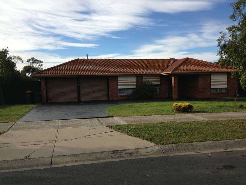 6 Beaumont Court, Sydenham VIC 3037