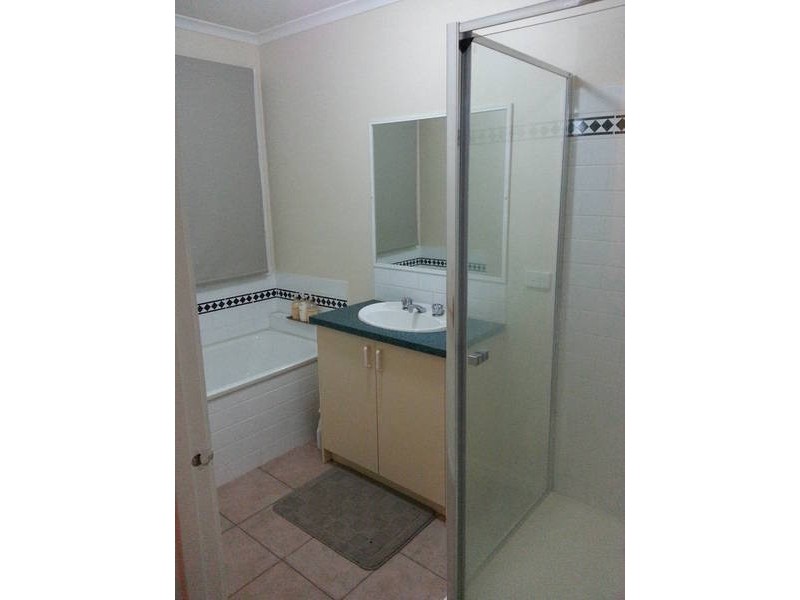 43 Catherine Drive, Hillside VIC 3037