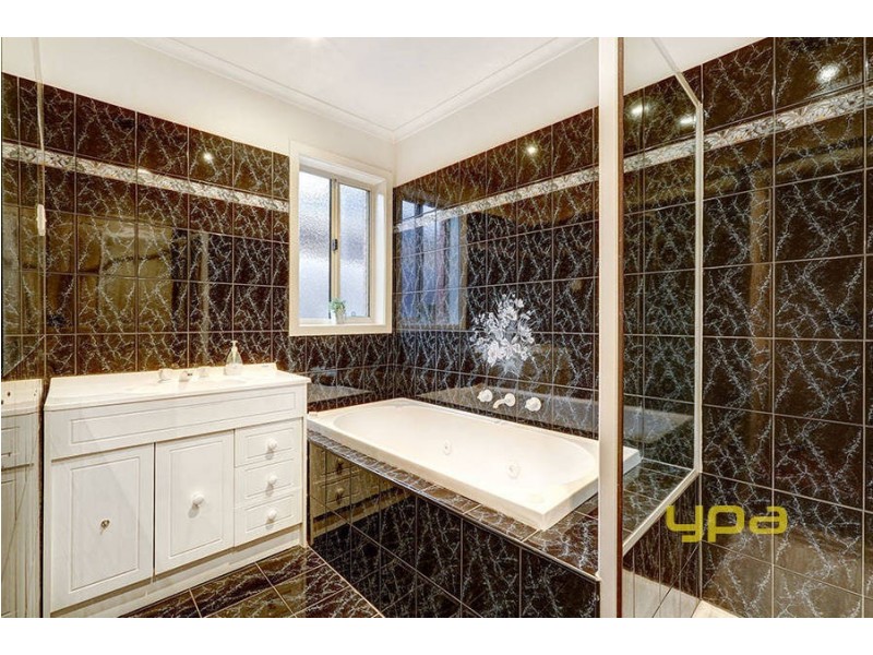 46 Bellevue Boulevard, Hillside VIC 3037