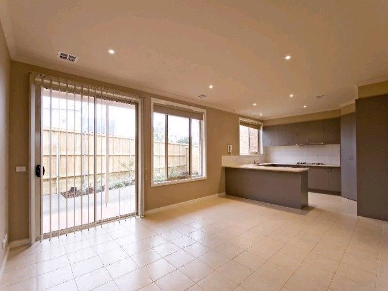 4/19-23 Overton Lea Boulevard, Sydenham VIC 3037