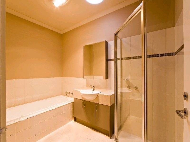 4/19-23 Overton Lea Boulevard, Sydenham VIC 3037