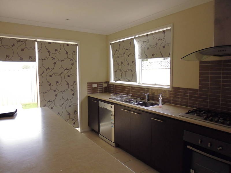 14 Synergy Court, Taylors Hill VIC 3037