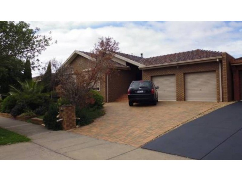 71 Parmelia Drive, Taylors Lakes VIC 3038