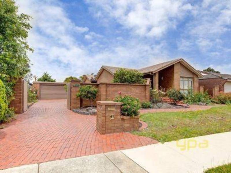 16  Sherbrooke Crescent, Taylors Lakes VIC 3038