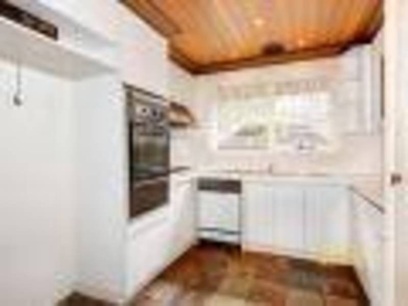 16  Sherbrooke Crescent, Taylors Lakes VIC 3038