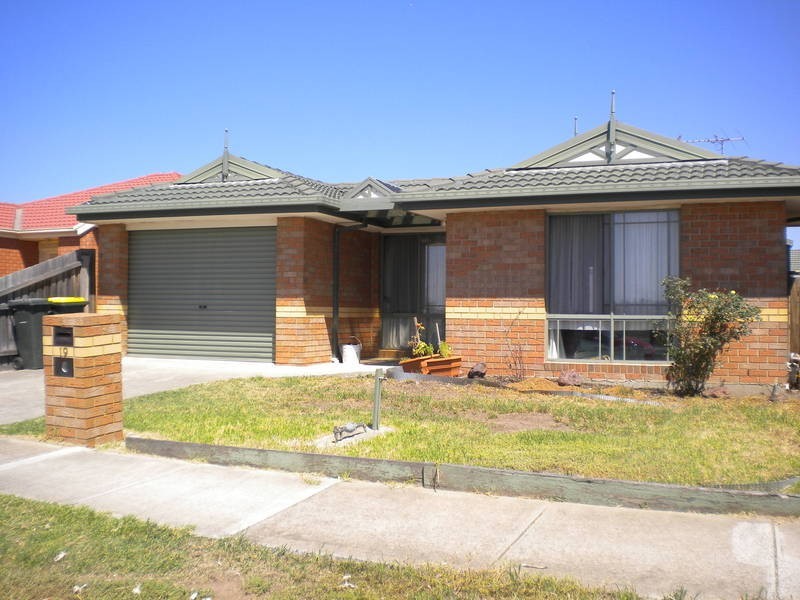 19 Allenby Road, Hillside VIC 3037