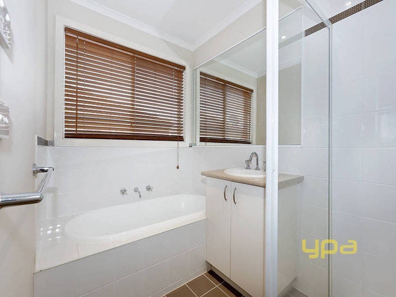 75 Durack Circuit, Taylors Hill VIC 3037