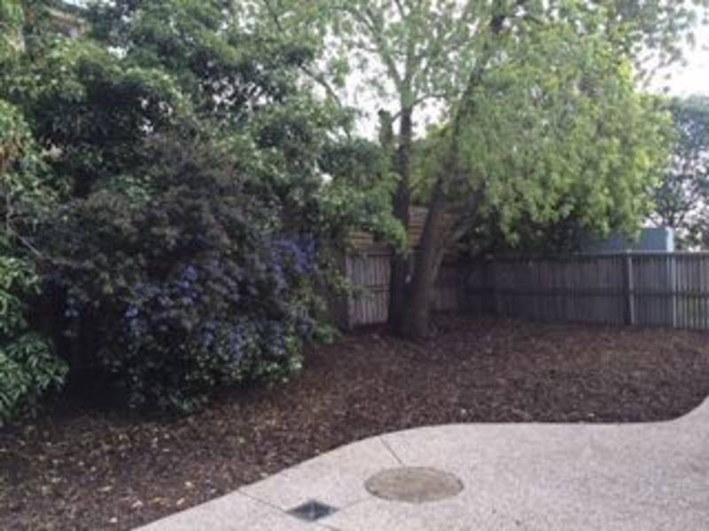 32  Village Avenue, Taylors Lakes VIC 3038