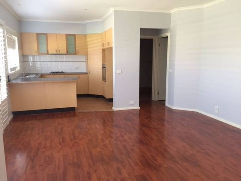 7 Amberlea Circuit, Taylors Hill VIC 3037