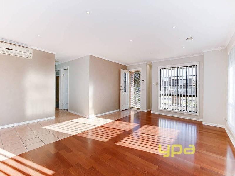 18 Adelaide Street, St Albans VIC 3021