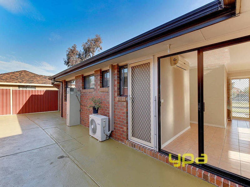 18 Adelaide Street, St Albans VIC 3021