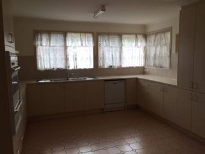 8 Antoinetta Way, Hillside VIC 3037