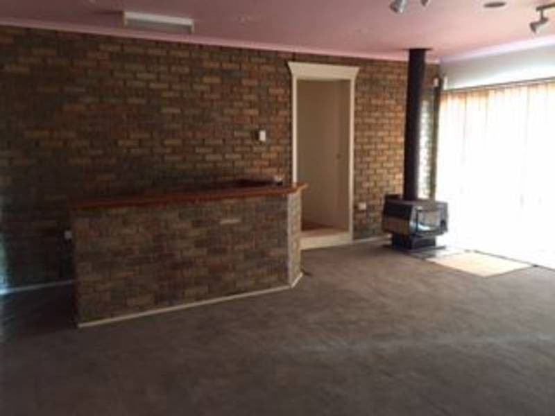 8 Antoinetta Way, Hillside VIC 3037