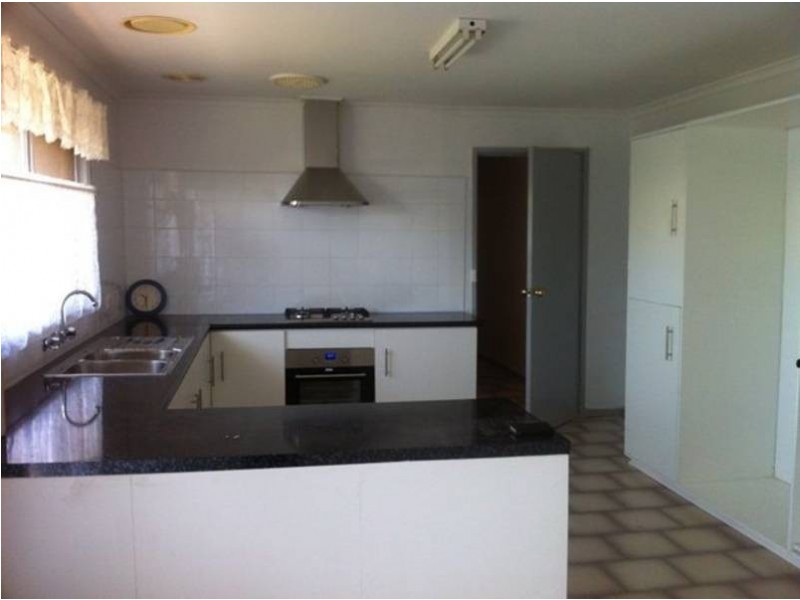 48 Tarella Drive, Keilor Downs VIC 3038