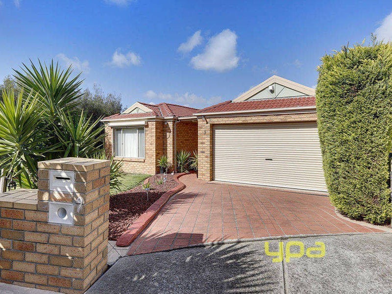 9 Streeton Court, Taylors Lakes VIC 3038