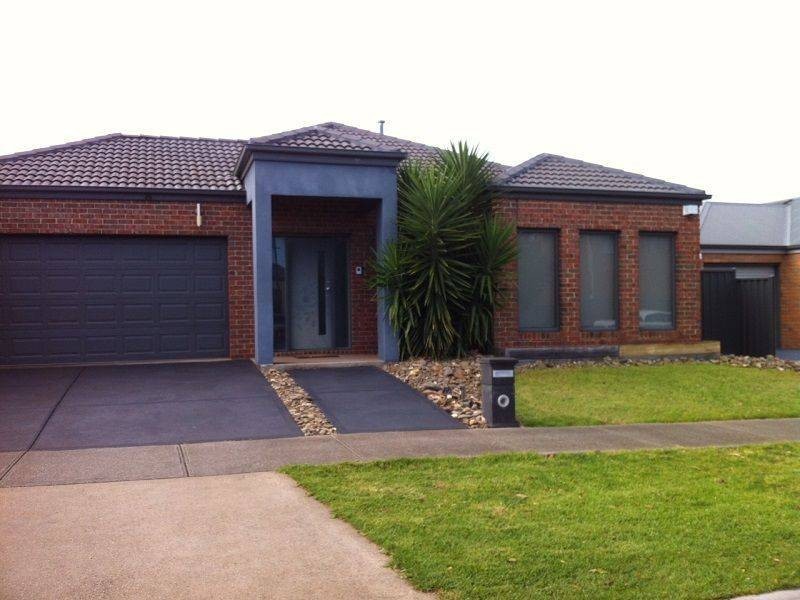 21 Counihan Avenue, Caroline Springs VIC 3023