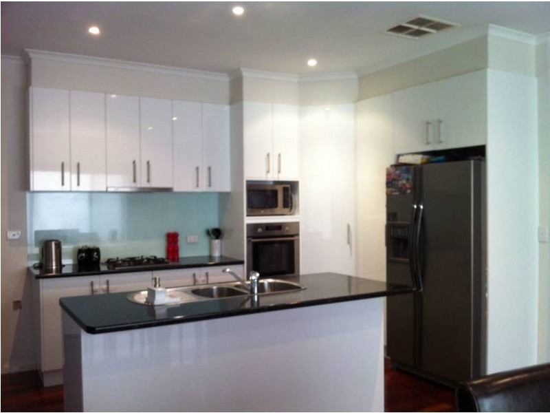 21 Counihan Avenue, Caroline Springs VIC 3023