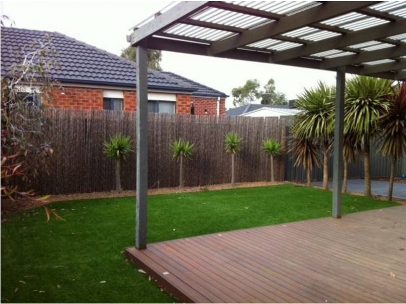 21 Counihan Avenue, Caroline Springs VIC 3023