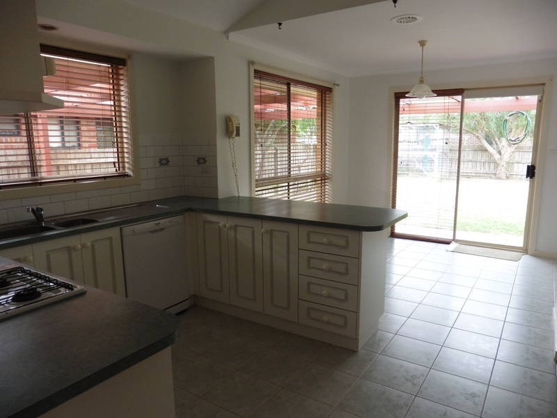 11 Hayfield Court, Sydenham VIC 3037