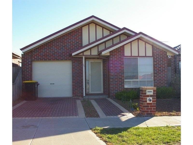 5 Hepburn Court, Taylors Hill VIC 3037
