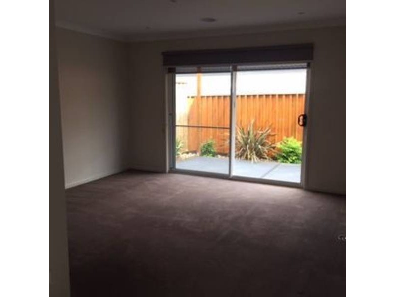 15 Devonport Court, Taylors Hill VIC 3037