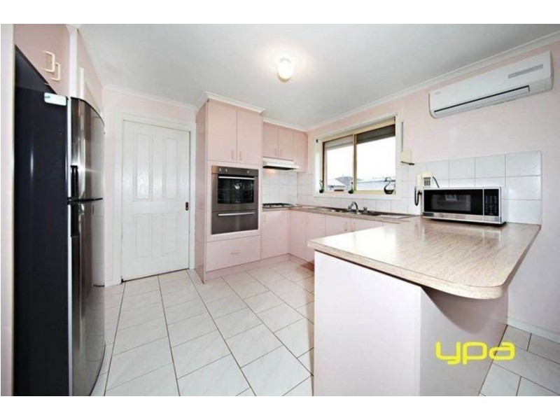 17 Meade Way, Sydenham VIC 3037