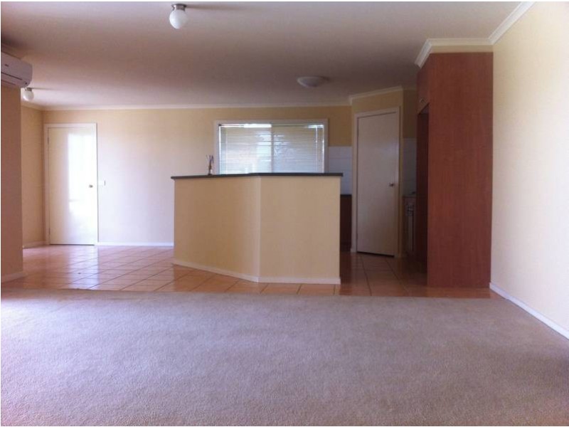 71 Featherhead Way, Melton West VIC 3337