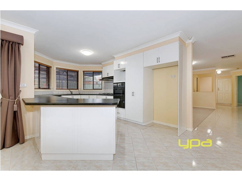 23 Martens Court, Taylors Lakes VIC 3038