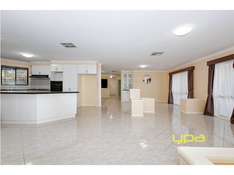 23 Martens Court, Taylors Lakes VIC 3038