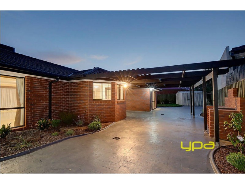 23 Martens Court, Taylors Lakes VIC 3038