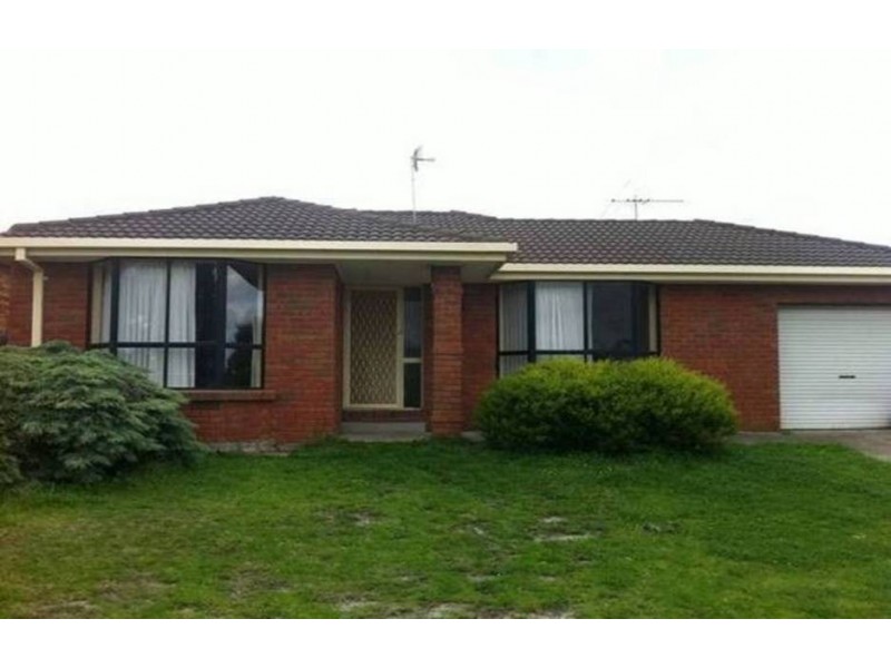 6 Pollock Court, Delahey VIC 3037