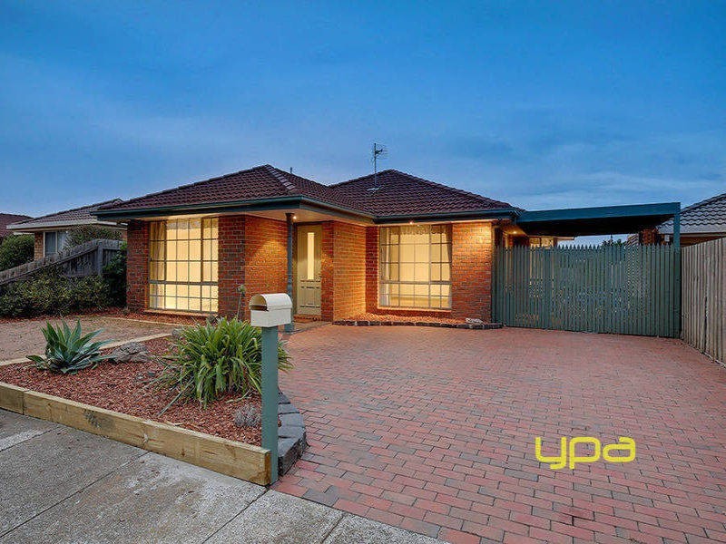 4 Manchester Drive, Sydenham VIC 3037