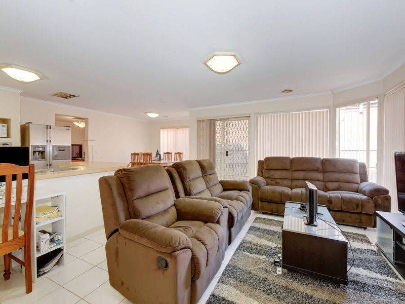 17 Allenby Road, Hillside VIC 3037