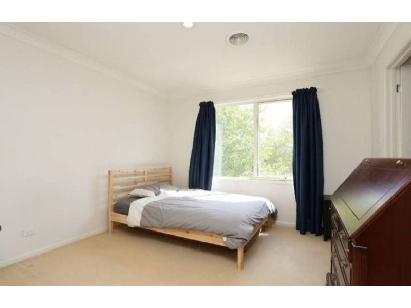 7 Wentworth Drive, Taylors Lakes VIC 3038